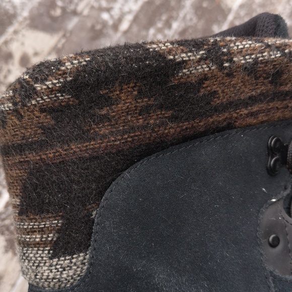 Muck suede and rubber lace-up boots - Picture 14 of 16